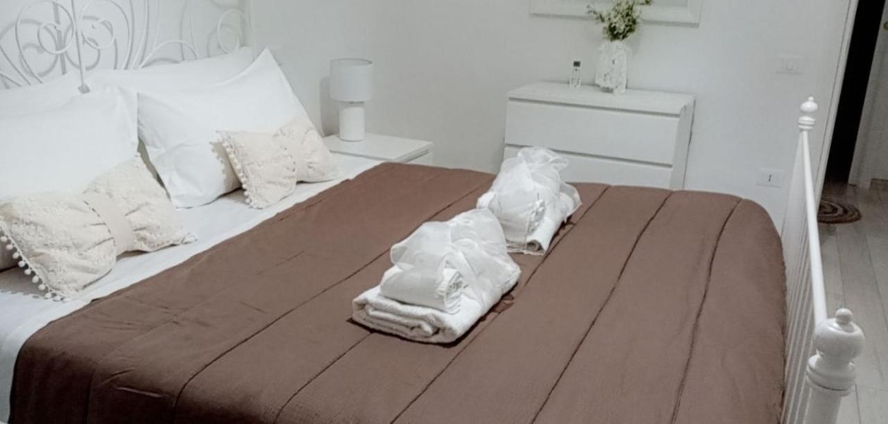 Anna'S House Bed & Breakfast Taranto Ngoại thất bức ảnh
